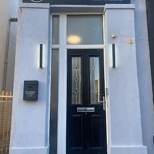 Aparthotel Black Ocean